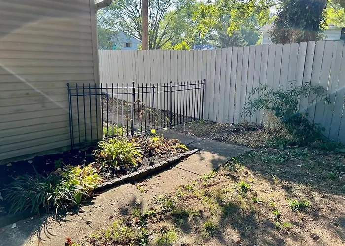 Holiday home 4 Bed Ranch-fire Pit-pet & Kid Friendly-king Bed-arcade *