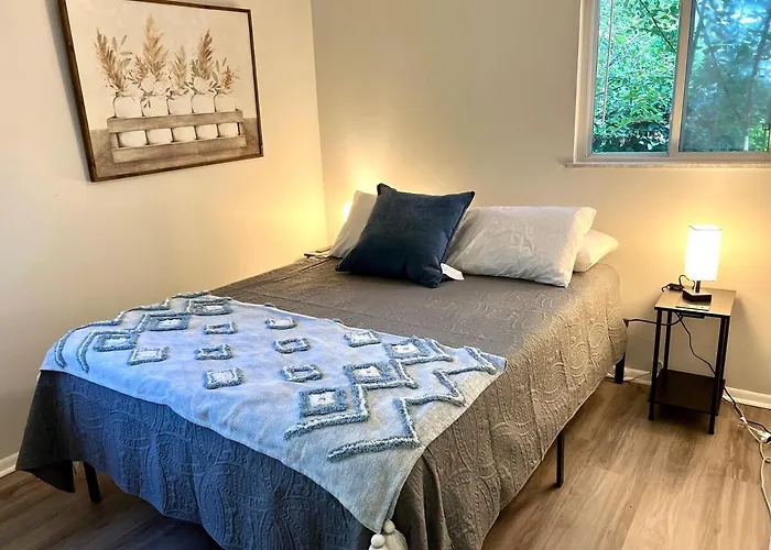 4 Bed Ranch-fire Pit-pet & Kid Friendly-king Bed-arcade Holiday home *