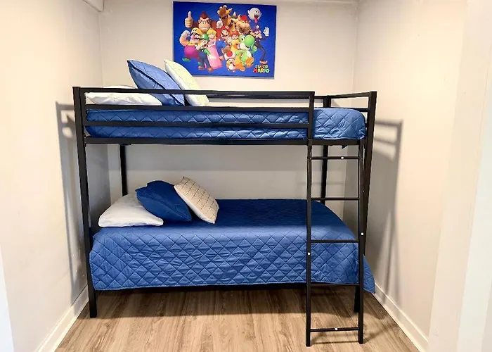 Holiday home 4 Bed Ranch-fire Pit-pet & Kid Friendly-king Bed-arcade *